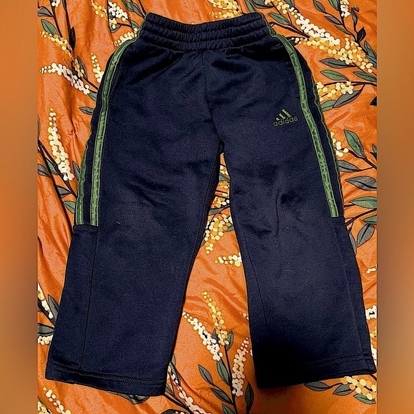 adidas Other - 4/$25 Adidas sweatpants toddler size 4